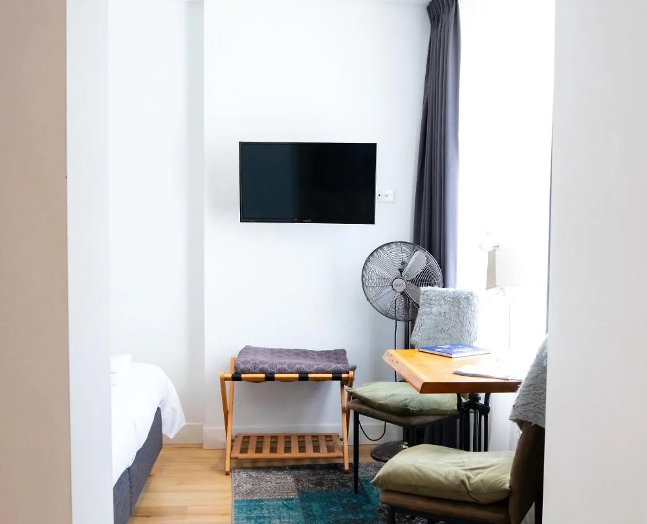 Bed and Breakfast Cafe 'T Vonderke Eindhoven Bed & Breakfast
